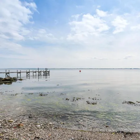 Holiday home Holiday Awild - 10m From The Sea In Funen By Interhome